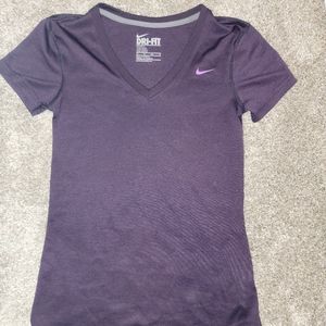 Nike dri fit purple work out shirt xsmall